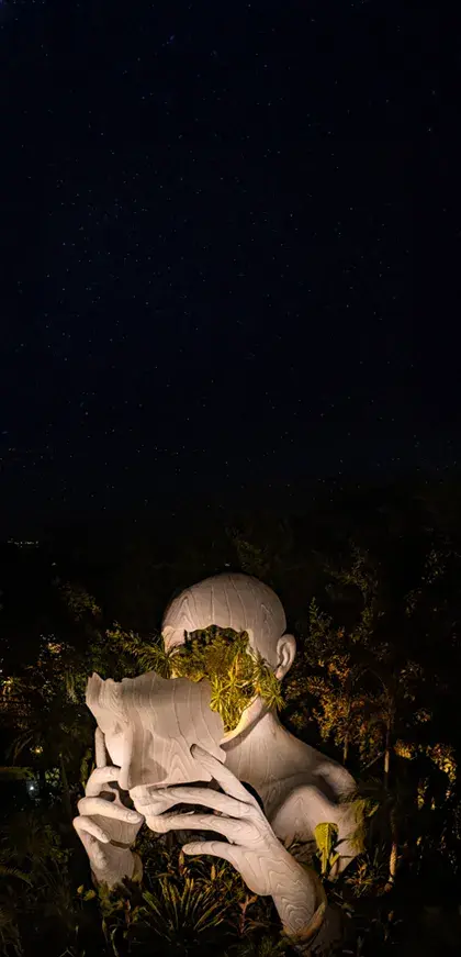 Daniel Popper's True Nature sculpture at Chambao Cancún